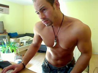 master79 - Komm rein und hab Spass :-)! Treff mich!! - live,chat,
