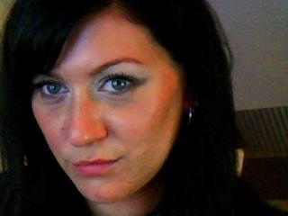 Die Livecam von reifeversuchung bietet Fesselspiele, Oralsex, Pornographie, Rollenspiele, Sexspielzeug, Tattoos im Sexchat