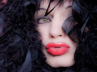 ZarahTS-Dom sagt von sich: Ich erz�hle Dir mit Toys, wie ich Dich real zu meinem Sexobjekt erziehe. Dabei darfst Du meine vollen, gl�nzenden Lippen und mein Fetischoutfit bewundern. Wenn Du auch Cam hast, bekommst Du geile Live-Aufgaben, die ich sehr genau kontrolliere. Gehorche - und ich zeige Dir, wie ich mich selbst verw�hne und geil komme.