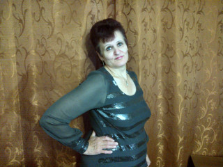 PaulaGolden ist br�nett, weiblich,  bisexuell und vollrasiert