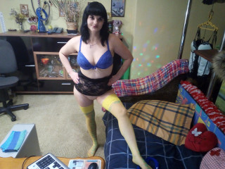 XLylyusX ist br�nett, weiblich,  bisexuell und vollrasiert