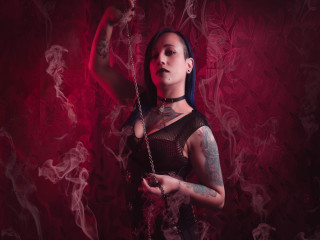 Erzebeth konig sagt von sich: Necken, Striptease-Show, POV-Blowjob, JOI, CEI, SPH, CBT; Sissy, Domina, Fufetisch, Stiefel, Abstze, Handjob, Pegging, Fetisch, Stiefel, Abstze, Strumpfhosen, Latex, Leder, Peitsche, Strapon, Speichel,Es macht mir Spa, meinen Krper echten Mnnern vor der Kamera zu zeigen, NICHT Losern wie dir.