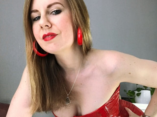 Die Livecam von MaryJane bietet Dominant, Exhibitionismus, Fetisch, Lack und Leder, Pornographie, Rollenspiele, SM-Sex, Voyeurismus im Sexchat