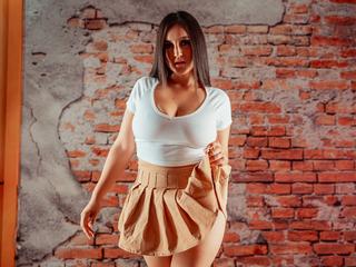 Die Livecam von TaniaMoore bietet Anal-Sex, Fetisch, Lack und Leder, Oralsex, Outdoor, Sexspielzeug, Spanking, Telefonsex, Voyeurismus im Sexchat