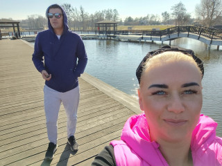 Die Livecam von VickyAndNick2019 bietet Anal-Sex, Dominant, Natursekt, Oralsex, Outdoor im Sexchat