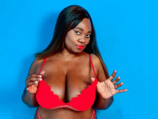 SweetBusty sagt von sich: Ich liebe es, wenn du mir sagst, dass du hei� bist, deine schmutzigen Worte zu h�ren, dich beim Mast**bieren in C2C zu sehen, ist eine k�stliche Art, mich hei� zu sehen, frag einfach, ob du willst, dass ich es tue, und ich werde es nur f�r dich tun.