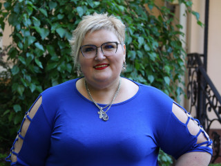 SVETLANA ist blond, weiblich,  heterosexuell und vollrasiert