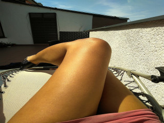 Die Livecam von transMichelle TS bietet Anal-Sex, Dominant, Fetisch, Oralsex, Outdoor, Schlucken, Sexspielzeug, SM-Sex, Spanking im Sexchat