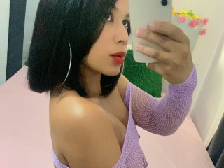 Bunny19j - Ich bin ein kleines schchternes Mdchen, aber ich bin sexschtig und ich bin immer geil. - live,chat,