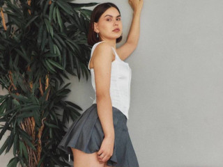 Sexenia sagt von sich: Ich suche Kontakte und freche Spiele. Sag Hallo und lass uns einander kennenlernen, ich bin sicher, es gibt fr uns beide viel mehr als nur Benutzernamen.