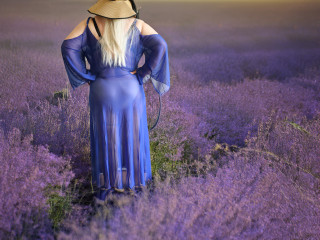 reifes Luder sagt von sich: Hallo, ich bin Euer persnliches Luder und sorge fr viel Abwechslung. Ich werde Euch heftig zum Zucken bringen. Auch wenn Ihr es dominanter wollt, C**kold, Geldfetisch, Wi**sanleitung, Minischw**ze, seid ihr bei mir richtig. Ich bin zwar schon lter, aber ich habe es faustdick hinter den Ohren