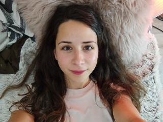 Dinacaguimbal69 sagt von sich: Ich m�chte tanzen und plaudern, ich m�chte meinen K�rper zeigen, ich hoffe, es gef�llt dir.