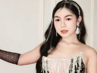 SweetCutieBabyGirl TS ist schwarz, transsexuell,  transsexuell und teilrasiert