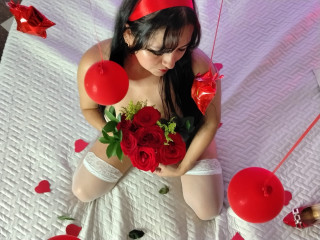 NatashaBlack sagt von sich: Hallo meine Liebe, ich bin Natasha Black, eine junge Frau mit vielen Fetischen, ich m�chte wirklich leben, ich bin eine komplette Frau, entdecke mich, w�hrend du alles mit mir machst, was du willst.