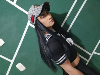 sofiaxxxTS sagt von sich: Wir sind zwei uners�ttliche Liebhaber romantischer Erotik. Komm und lass es uns gemeinsam erleben!