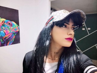 sofiaxxxTS ist schwarz, transsexuell,  transsexuell und nicht rasiert