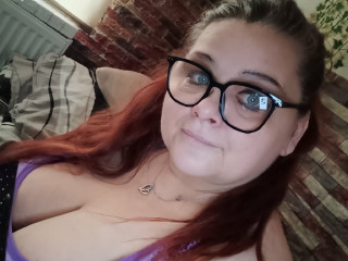 danielas - Ich begr��e dich auf meiner Profilseite,....ich bin geil, sexy und mollig - live,chat,