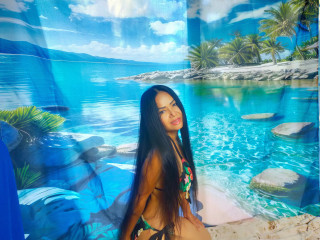 AsiaAngel sagt von sich: Magst du Squirt und NS? Oder vielleicht Milch? Ja dann komm - ich gebe dir was du magst. P.S.: Squirt ist nicht in 10 Sek. m�glich!!!