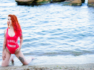 MaryH0tlove sagt von sich: Ich erf�lle dir deinen Traum. Mit privatem Blo**ob, Tit**nf**k, Foo**ob, M**chi-Spiele, A**l, Sq**rt. Au�erdem Rollenspiele, Domina, Countdown, Chi, Joy und vieles mehr