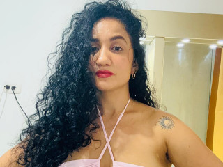 Alaska Stars sagt von sich: Hallo, ich bin ein sehr gl�ckliches M�dchen, das gerne unvergessliche Momente teilt.

Ich mag es wirklich, freundlich zu sein!

Kommen Sie und haben Sie Spa� mit mir, ich werde von Montag bis Sonntag morgens kolumbianischer Zeit verbunden sein.